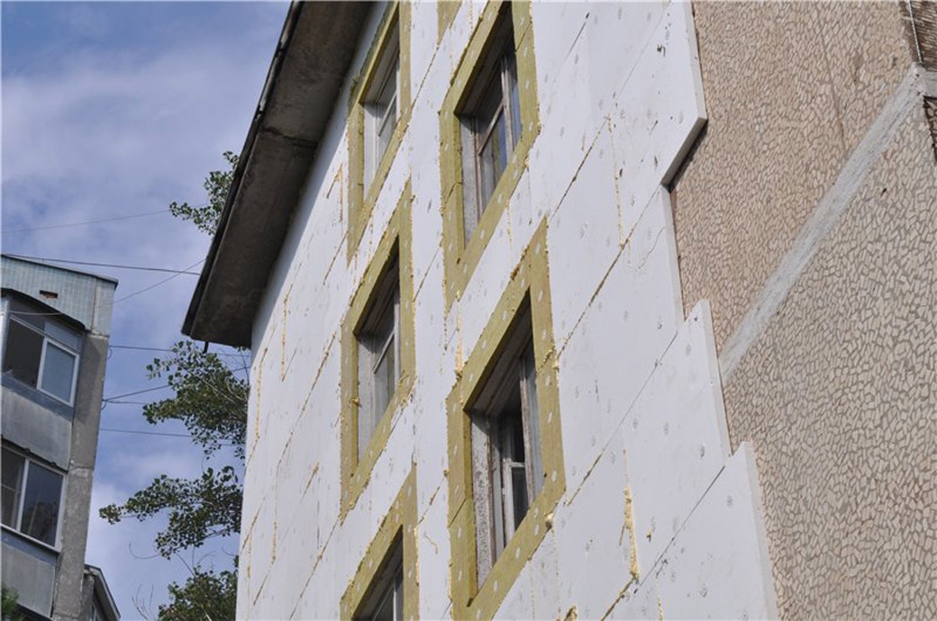 Утепление фасадов зданий пенопластом